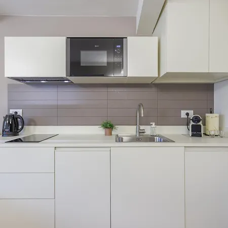 Corso Adriano 13 - I Portici