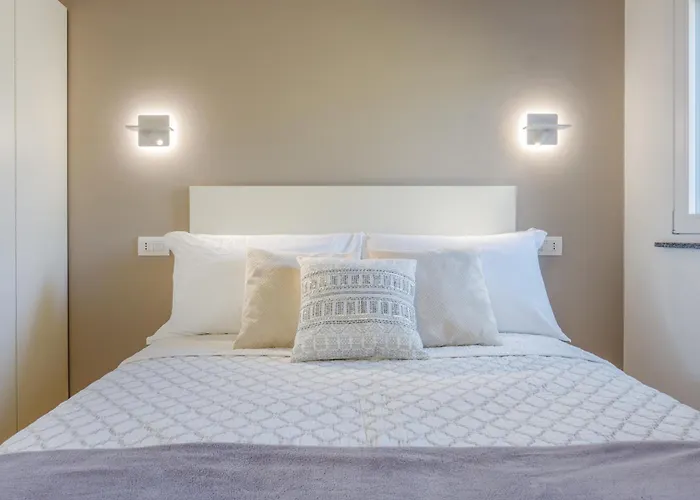 Corso Adriano 13 - I Portici * Μόντενα